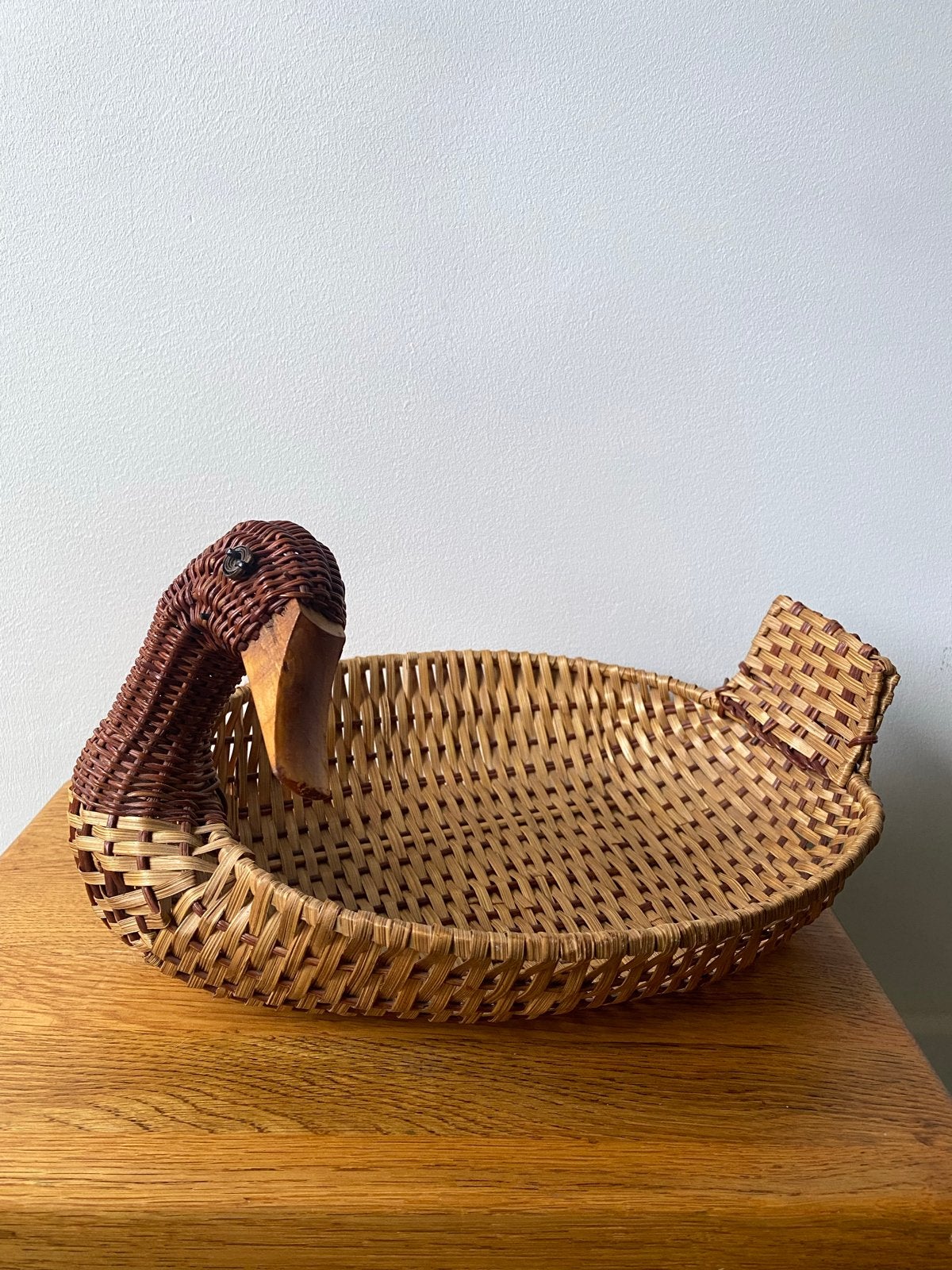 Vintage rieten eendenmand - decoratieve schaal, Ophalen of Verzenden
