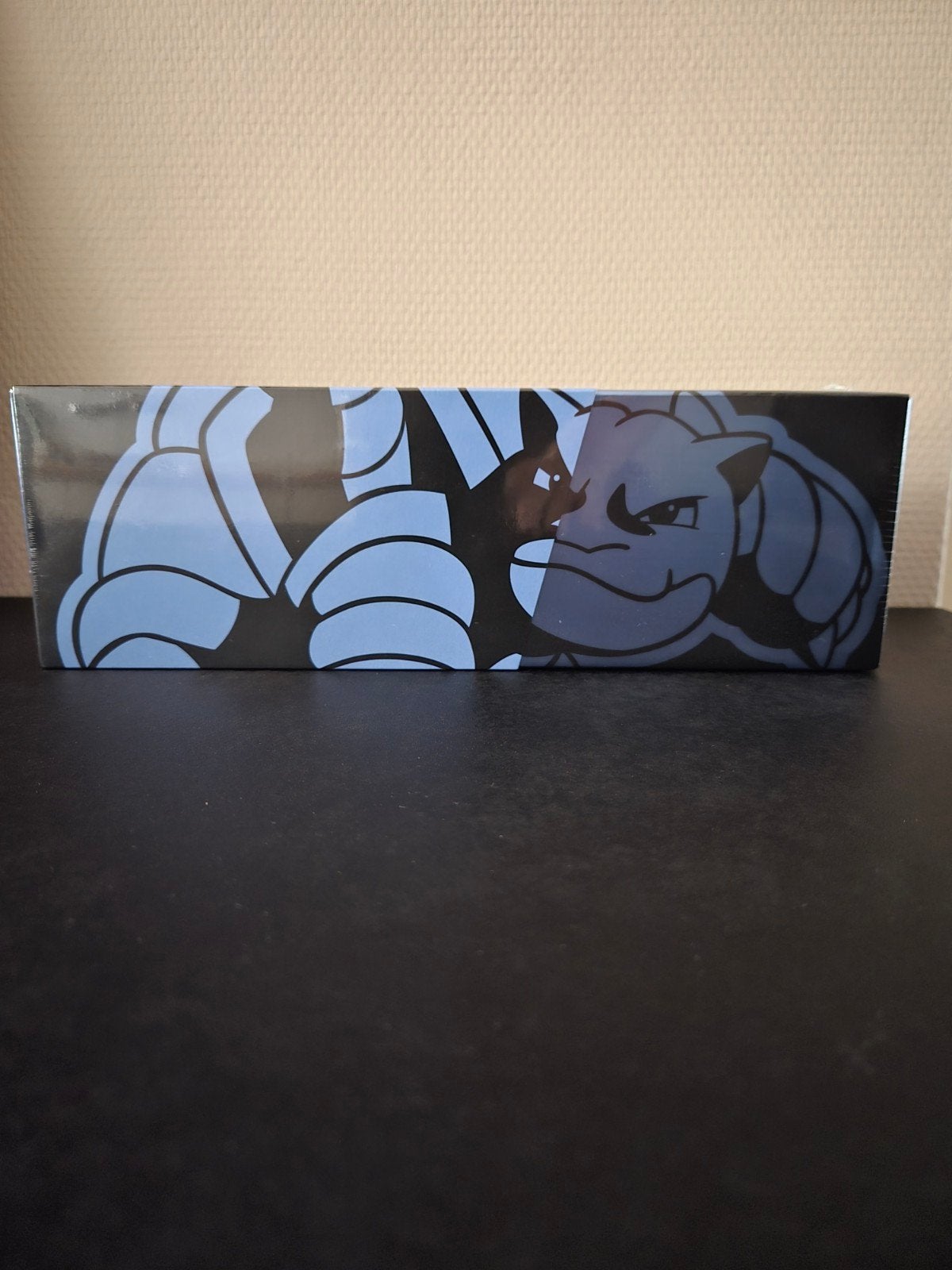 Pokémon 25th Anniversary Premium Collection Blastoise Box, Ophalen of Verzenden, Nieuw, Boosterbox, Foil