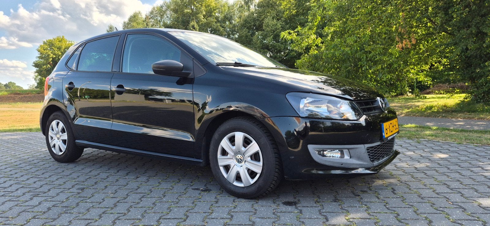 Volkswagen Polo 2010 Zwart, Voorwielaandrijving, 40 €/maand, 1198 cc, Zwart