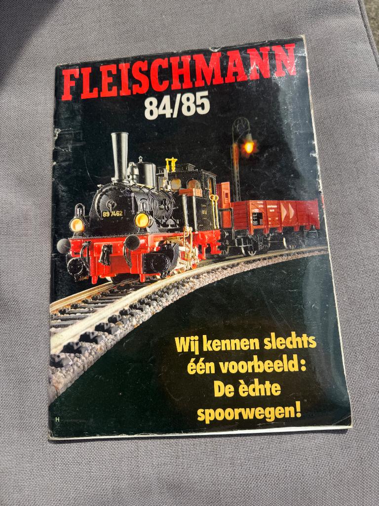 Vintage Fleischmann modeltrein catalogussen 1978–1985 HO, Ophalen of Verzenden, Gelezen