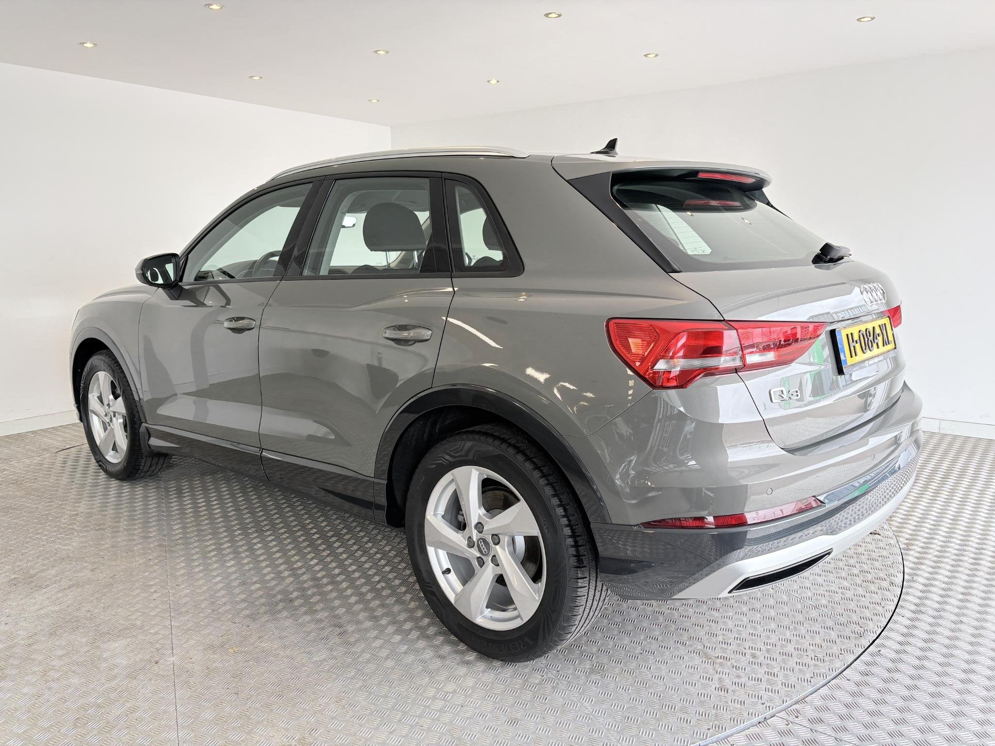 Audi Q3 35 TFSI Pro Line business, Auto's, Audi, Stof, Euro 6, 4 cilinders, 1505 kg