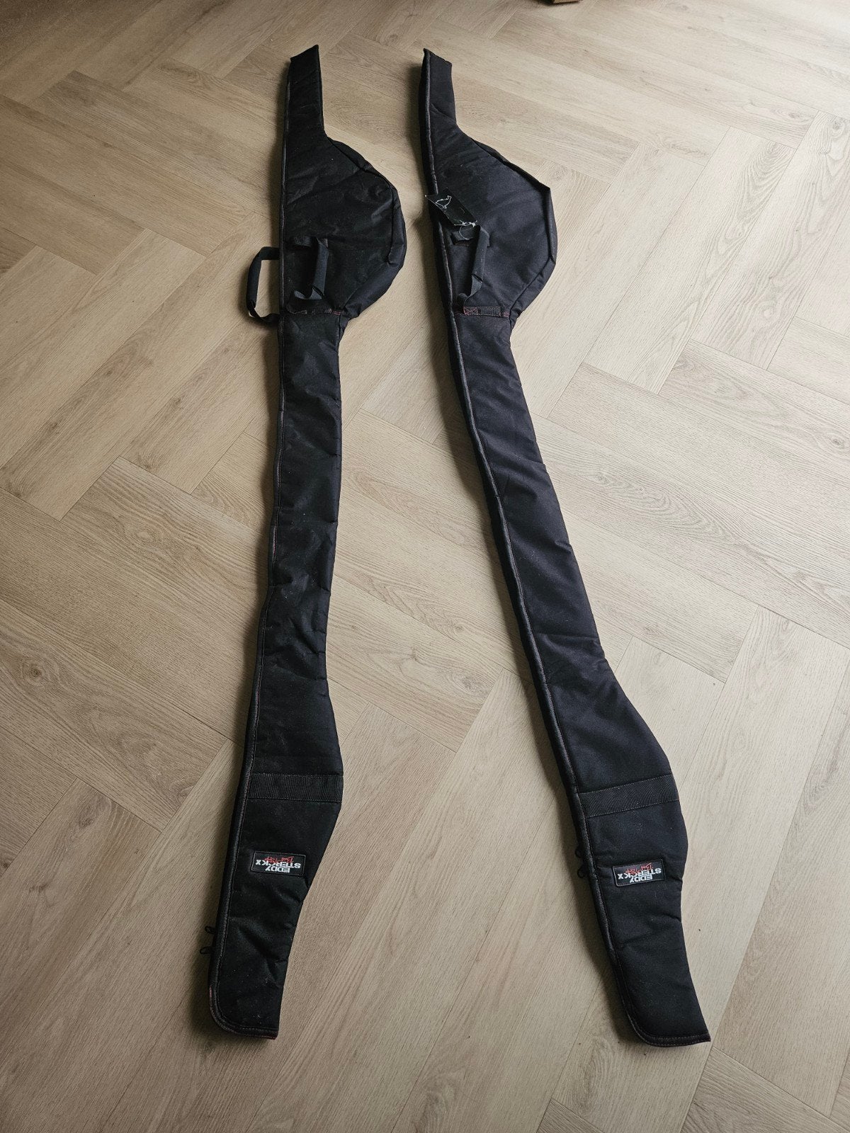 2x Hengelhoes / Foudraal voor Vaste Hengel - Nieuw, Ophalen of Verzenden, Nieuw, Koffer of Tas