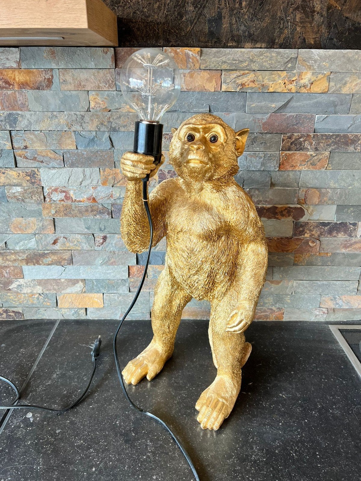 Gouden Apenlamp met Edison Gloeilamp - Unieke Tafellamp, Ophalen, Kunststof, Zo goed als nieuw, Goud