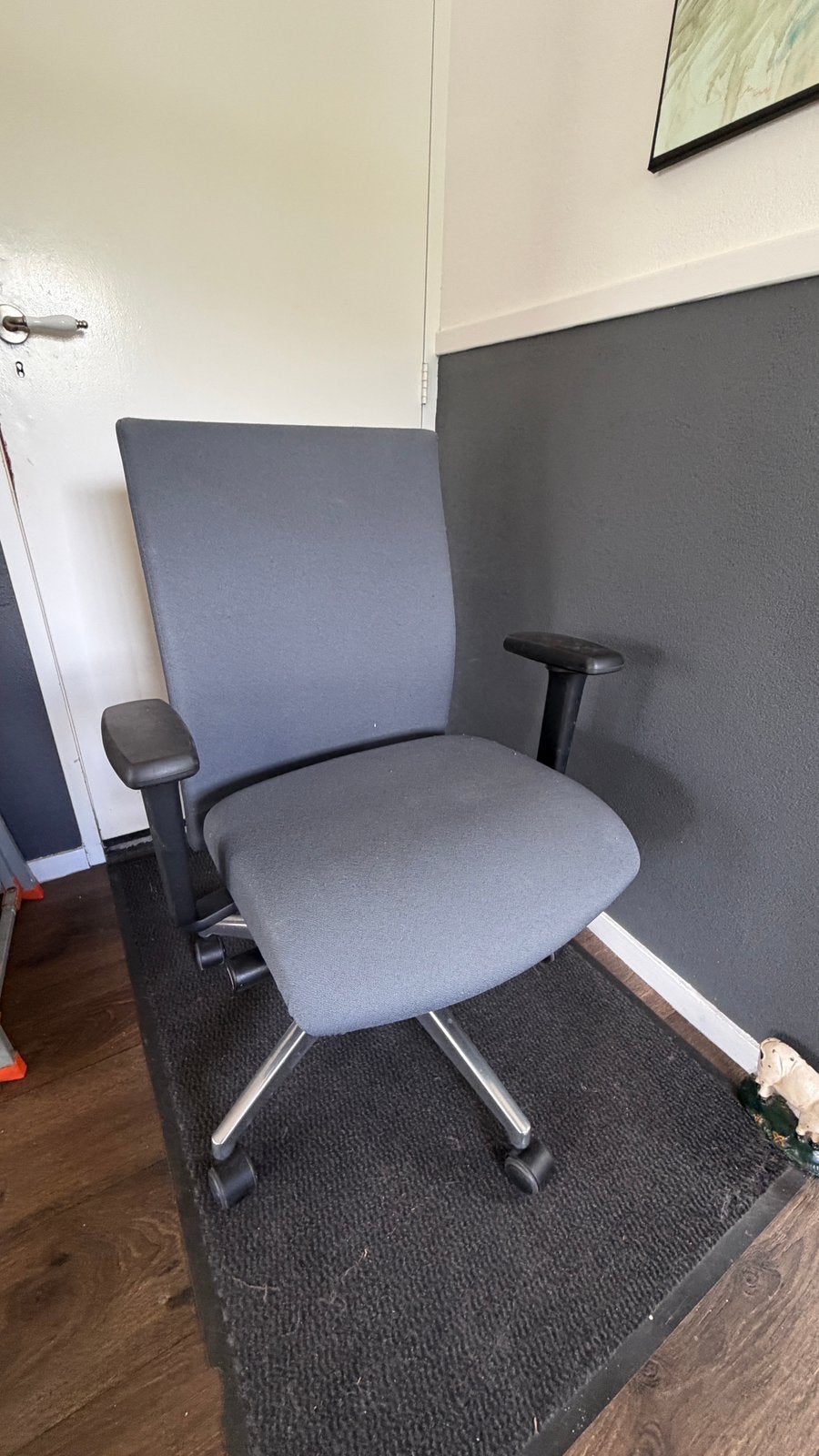Interstuhl ergonomische bureaustoel, Ophalen, Zo goed als nieuw, Grijs
