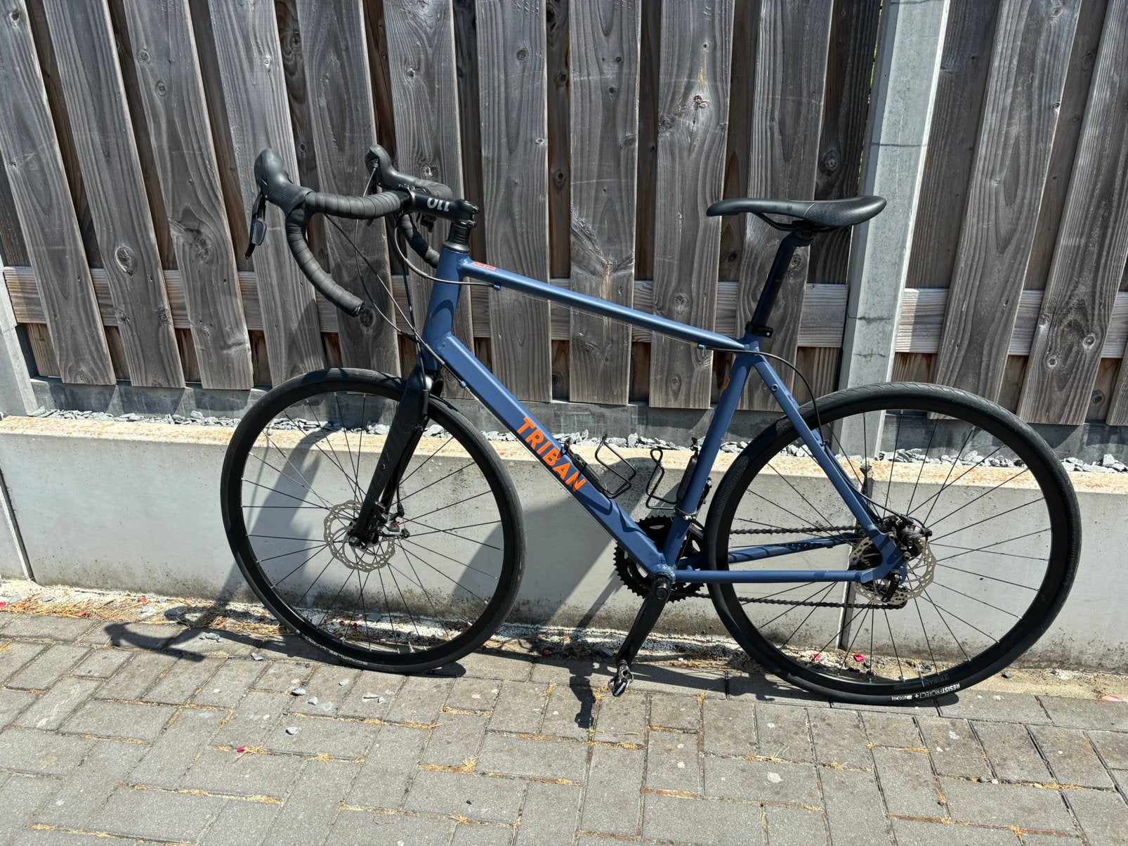 Racefiets Triban 120 Decathlon zgan, Fietsen en Brommers, Fietsen | Heren | Sportfietsen en Toerfietsen, Zo goed als nieuw, Schijfrem
