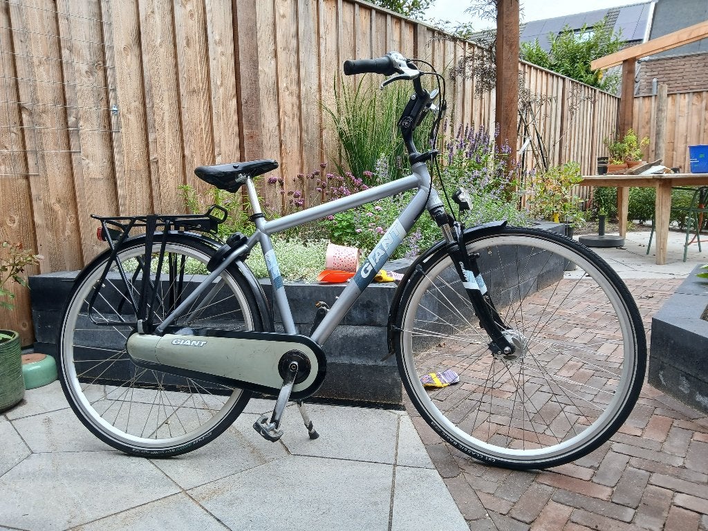 TE KOOP: GIANT jongensfiets, 28 inch model, Gebruikt, Versnellingen, Giant, Trommelrem
