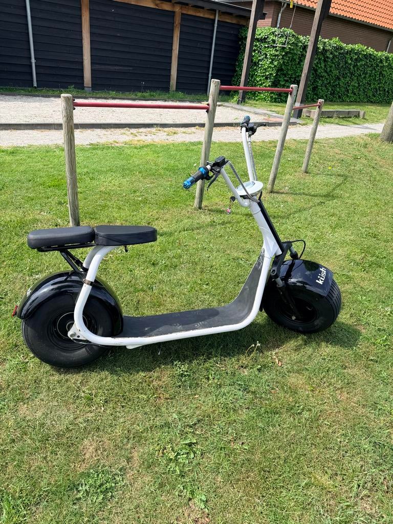 Kush e-scooter zonder kenteken, Fietsen en Brommers, Ophalen, Zo goed als nieuw, Elektrische step (E-scooter)