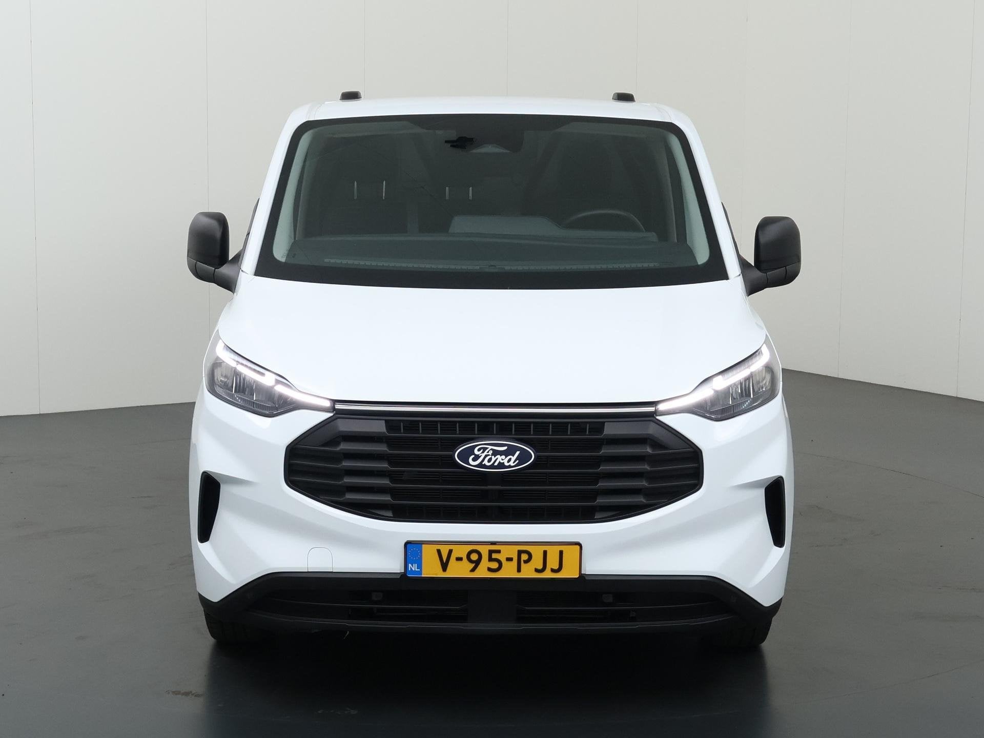 Ford Transit Custom Ford Transit Custom 280 | 2.0 TDCI | L1, Voorwielaandrijving, 1803 kg, Stof, Gebruikt
