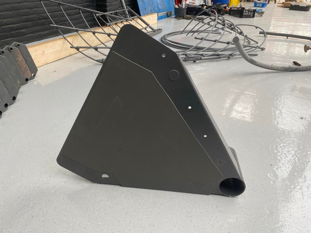 Compacte wenteltrap aluminium/kunststof 80cm breed, Doe-het-zelf en Verbouw, Ladders en Trappen, Ophalen, Zo goed als nieuw, Trap