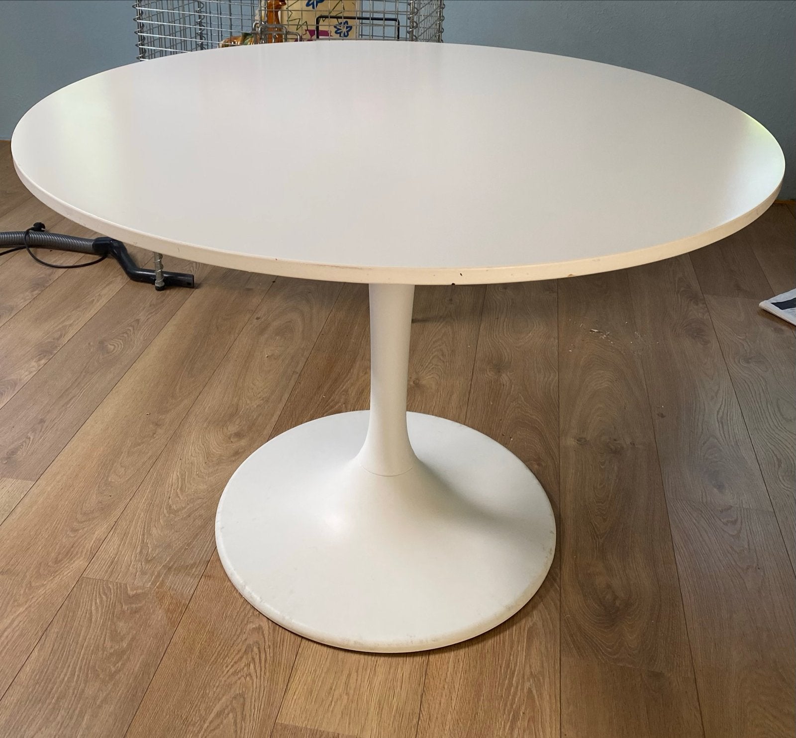 IKEA witte ronde eettafel - Tulip stijl, Ophalen, Kunststof, Gebruikt, Tulip
