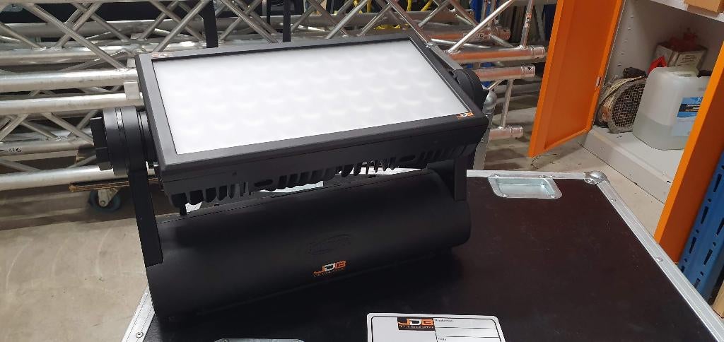 Elation Paladin panel wall wash, Muziek en Instrumenten, Licht en Laser, Ophalen, Gebruikt, Licht