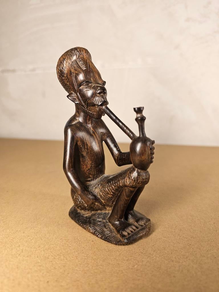 Vintage Houten Afrikaans Beeldje Man met Pijp, Antiek en Kunst, Ophalen of Verzenden