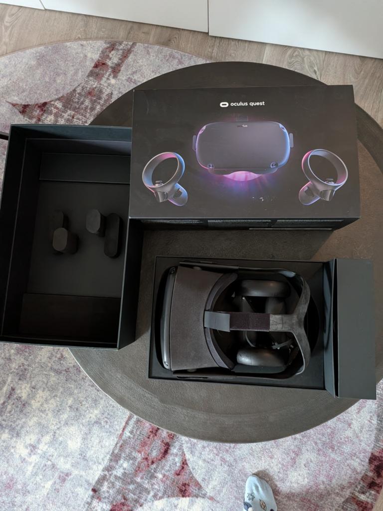 Oculus Quest 1 - Goed onderhouden VR-bril, Spelcomputers en Games, Virtual Reality, Ophalen of Verzenden