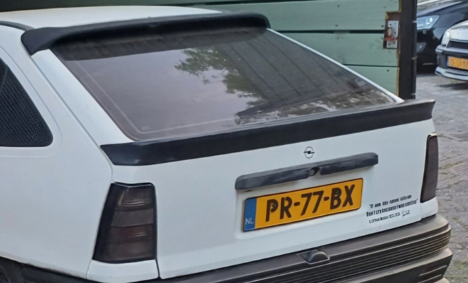 Opel Kadett E Achterklep, Ophalen, Opel, Achterklep