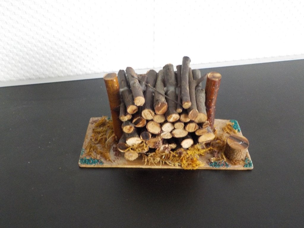 Houtstapel miniatuur, Diversen, Ophalen of Verzenden, Zo goed als nieuw