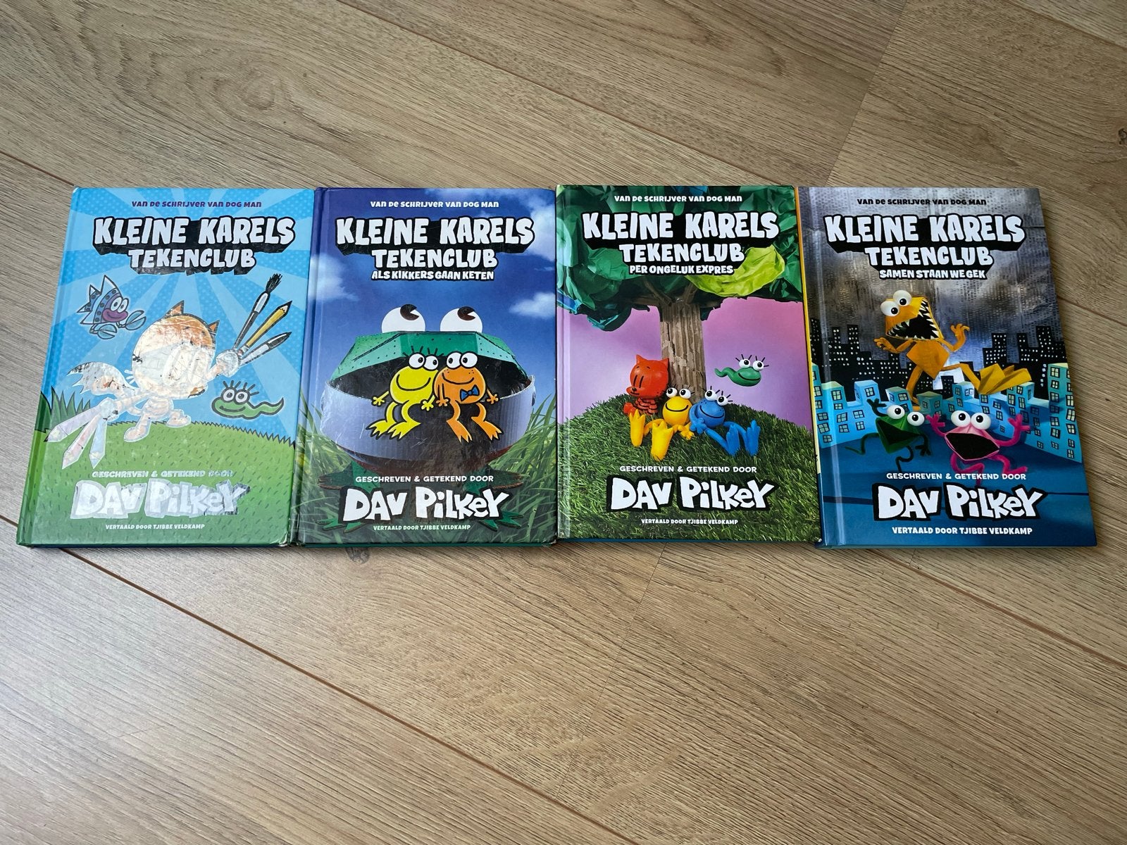 Kleine Karels Tekenclub - Dav Pilkey (4 boeken), Ophalen of Verzenden, Zo goed als nieuw, Fictie algemeen