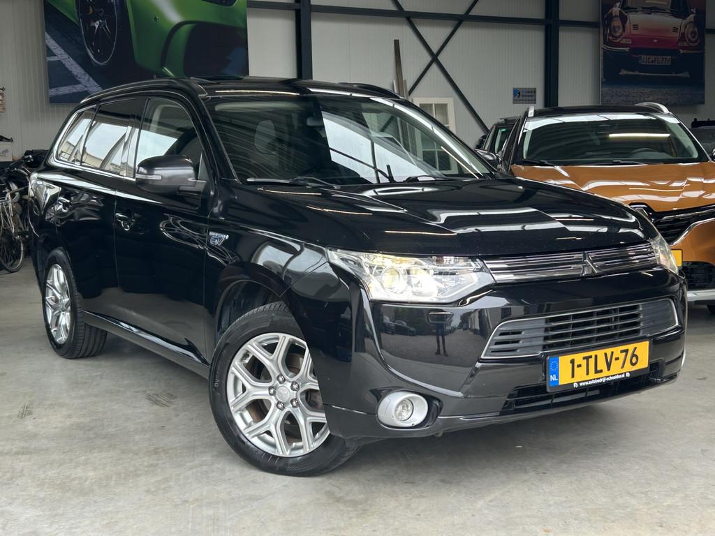 Mitsubishi Outlander 2.0 AWD PHEV Instyle Leder Trekhaak NAP, Automaat, Zwart, 4 cilinders, Bedrijf