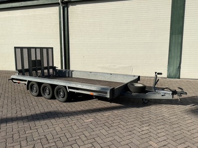 Vlemmix machinetransporter multitransporter tridem aanhanger, Ophalen
