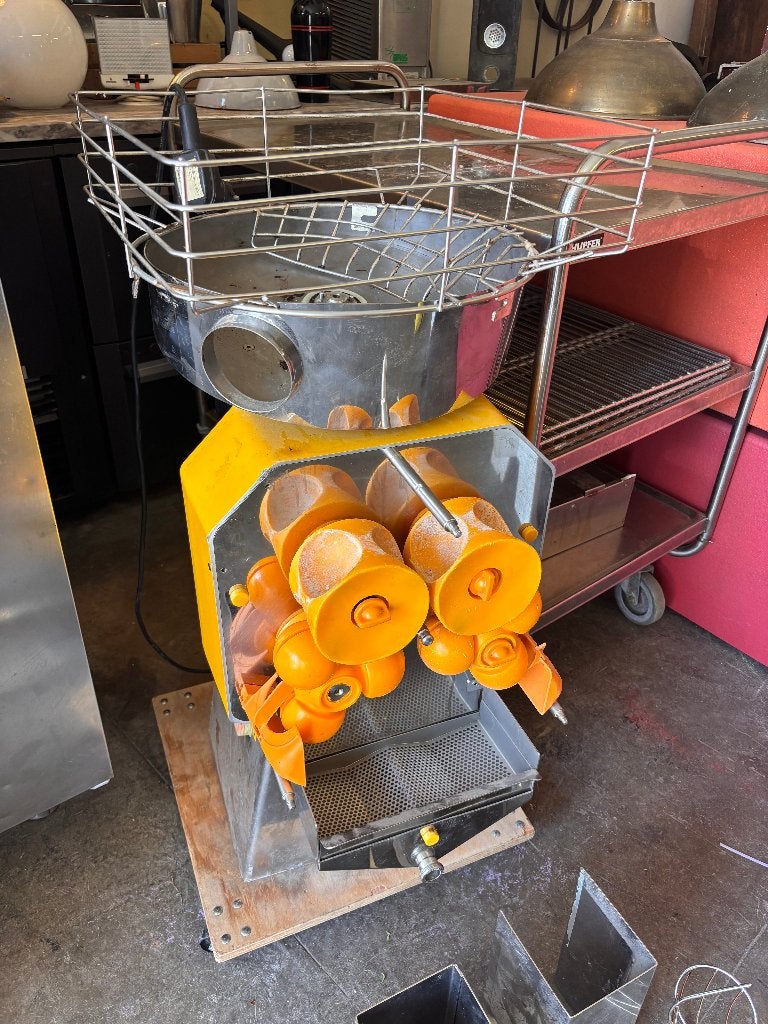 Zumex citruspers tafemodel (NIET COMPLEET), Witgoed en Apparatuur, Juicers, Ophalen, Gebruikt, Elektrisch, Citruspers