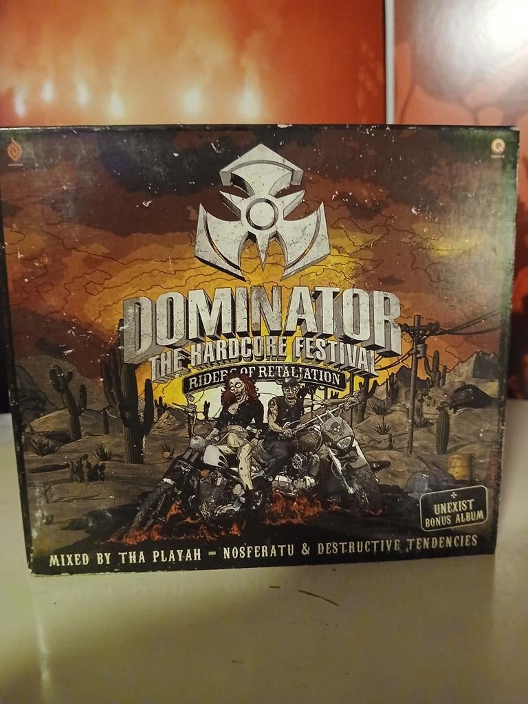Dominator 2015, Ophalen of Verzenden, Zo goed als nieuw