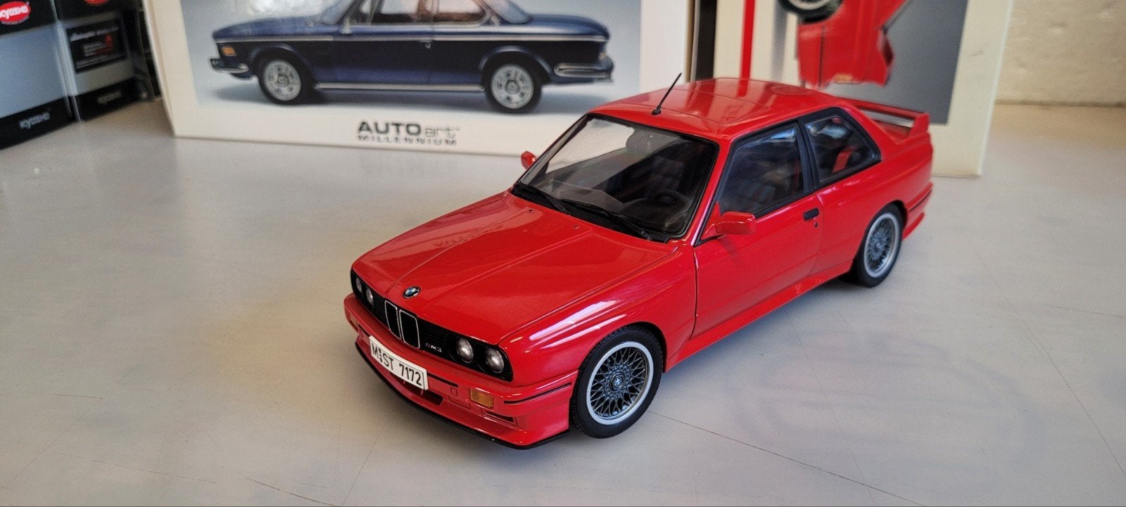 Autoart BMW M3 E30 Sport Evolution, Ophalen of Verzenden, Zo goed als nieuw, Auto, Autoart