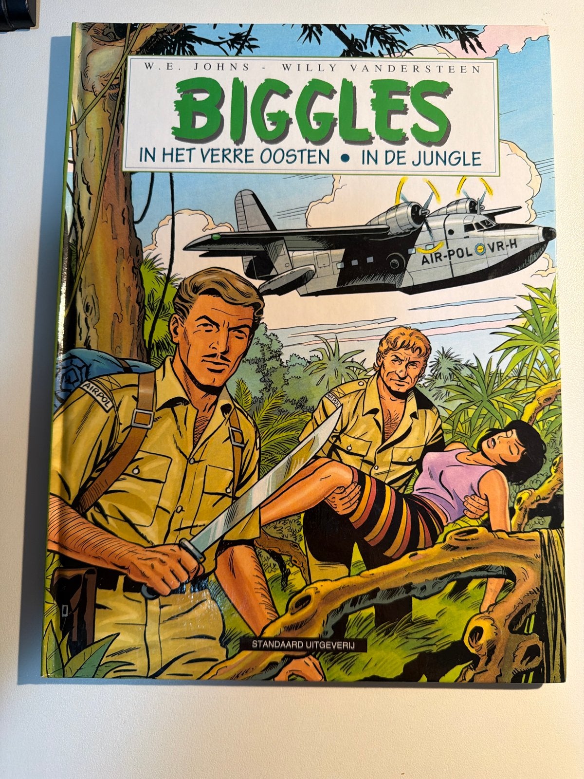 Biggles in het Verre Oosten / In de Jungle stripboek, Eén stripboek, Ophalen of Verzenden, Zo goed als nieuw
