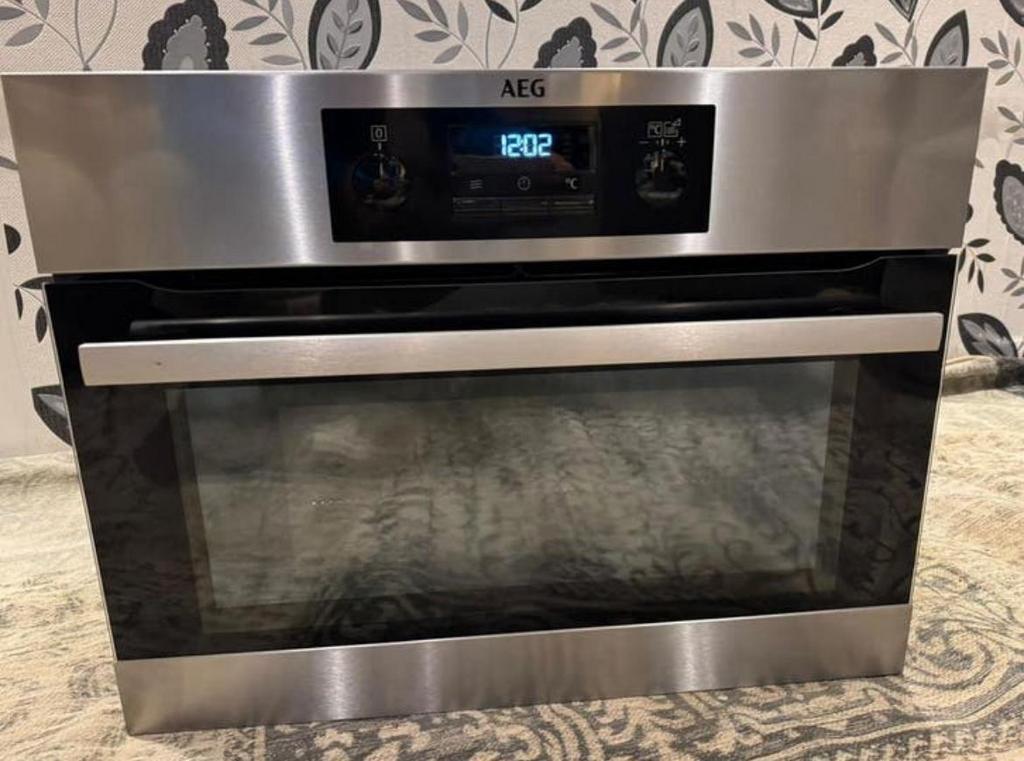 Te Koop Nette AEG Combi Oven Magnetron Met Grill, Ophalen, Hete lucht, Inbouw, Oven met grill