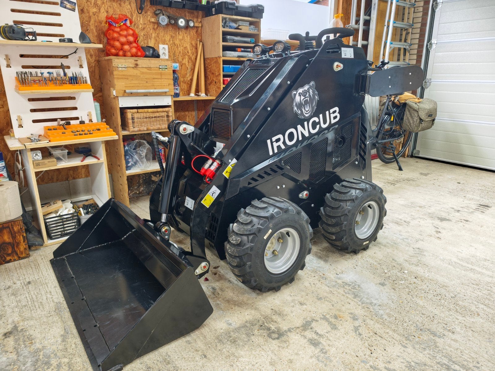 Nieuwe Benzine Mini Shovel / Skid Loader - IRONCUB, Ophalen, Wiellader of Shovel