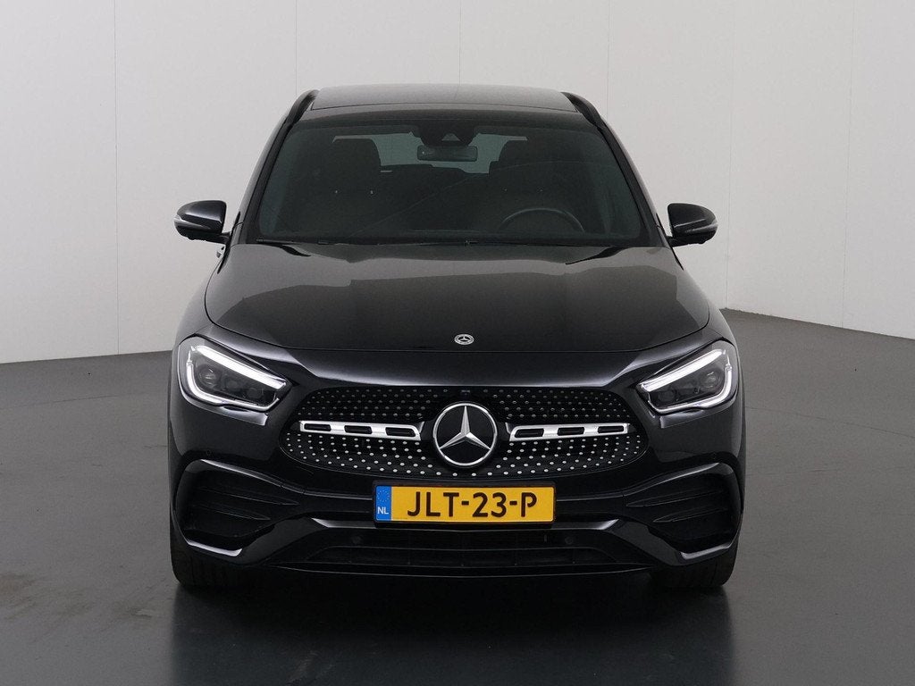 Mercedes-Benz GLA-klasse 250 e AMG Line | Night | Panoramada, 4 cilinders, 16 kWh, Zwart, Hybride Elektrisch/Benzine