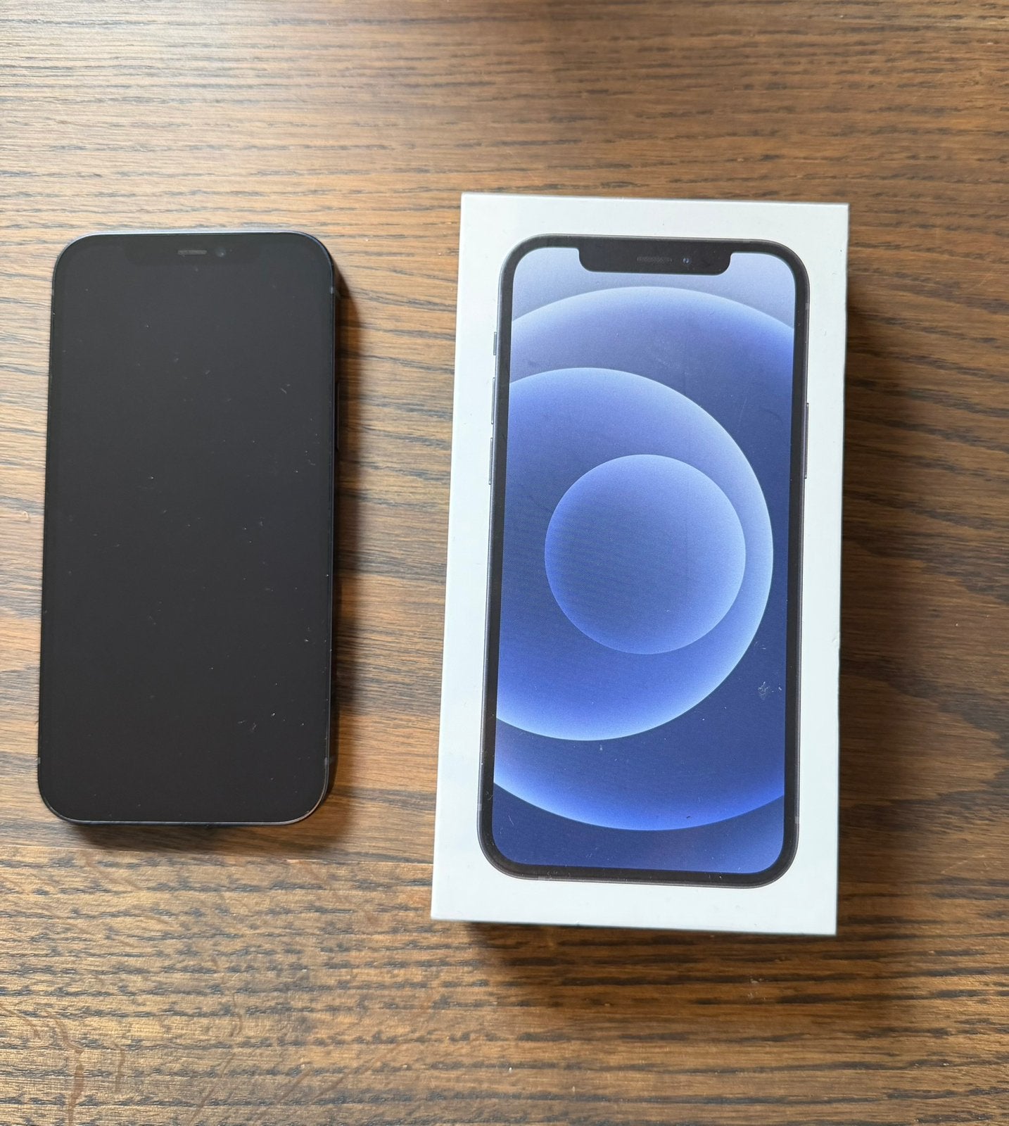 iPhone 12 zwart inclusief nieuwe Apple oortjes, Ophalen, Gebruikt, Zwart, 85 %