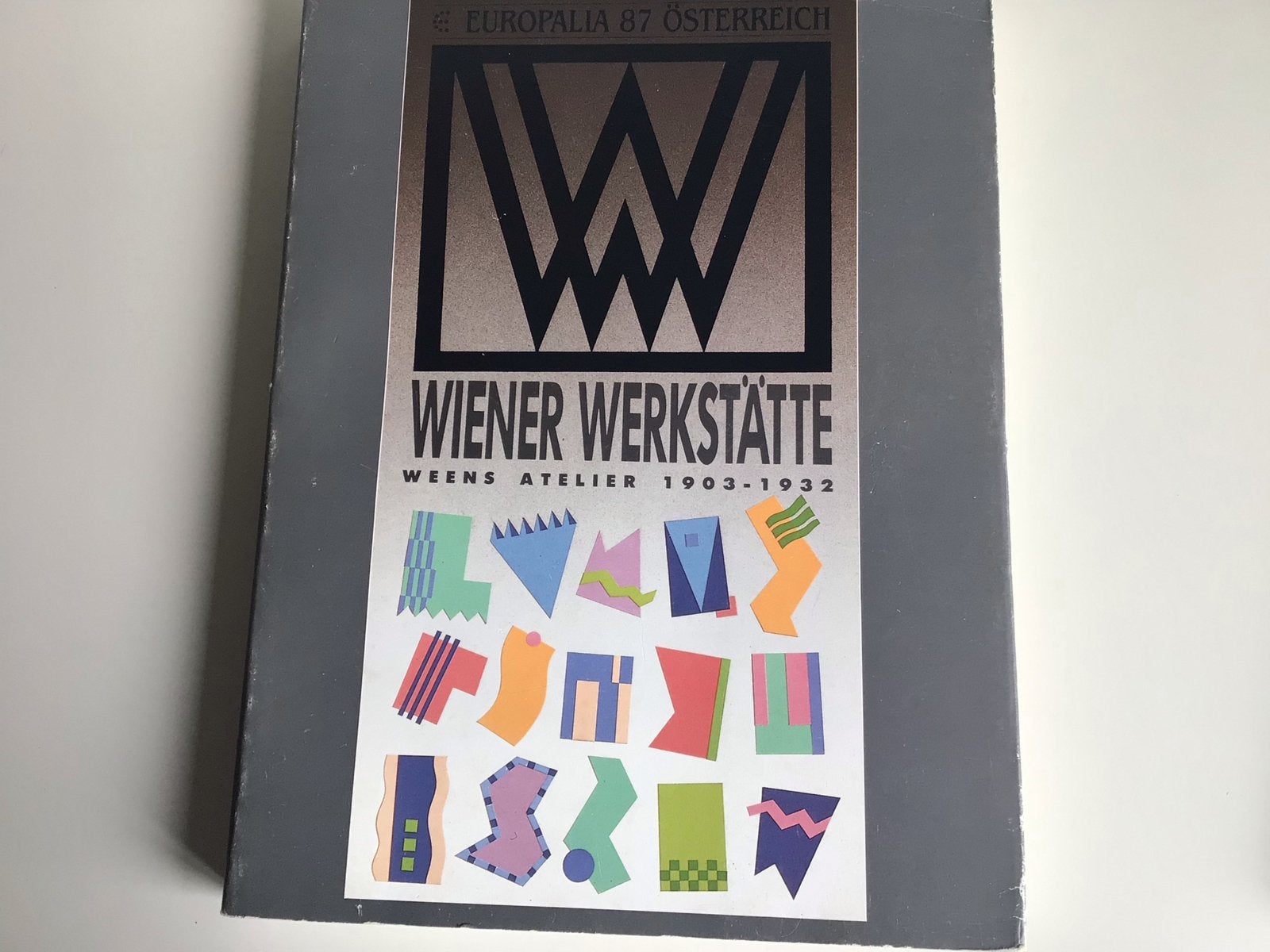 Wiener Werkstätte: Weens Atelier 1903-1932 (Europalia 87), Boeken, Ophalen of Verzenden, Gelezen, Overige onderwerpen