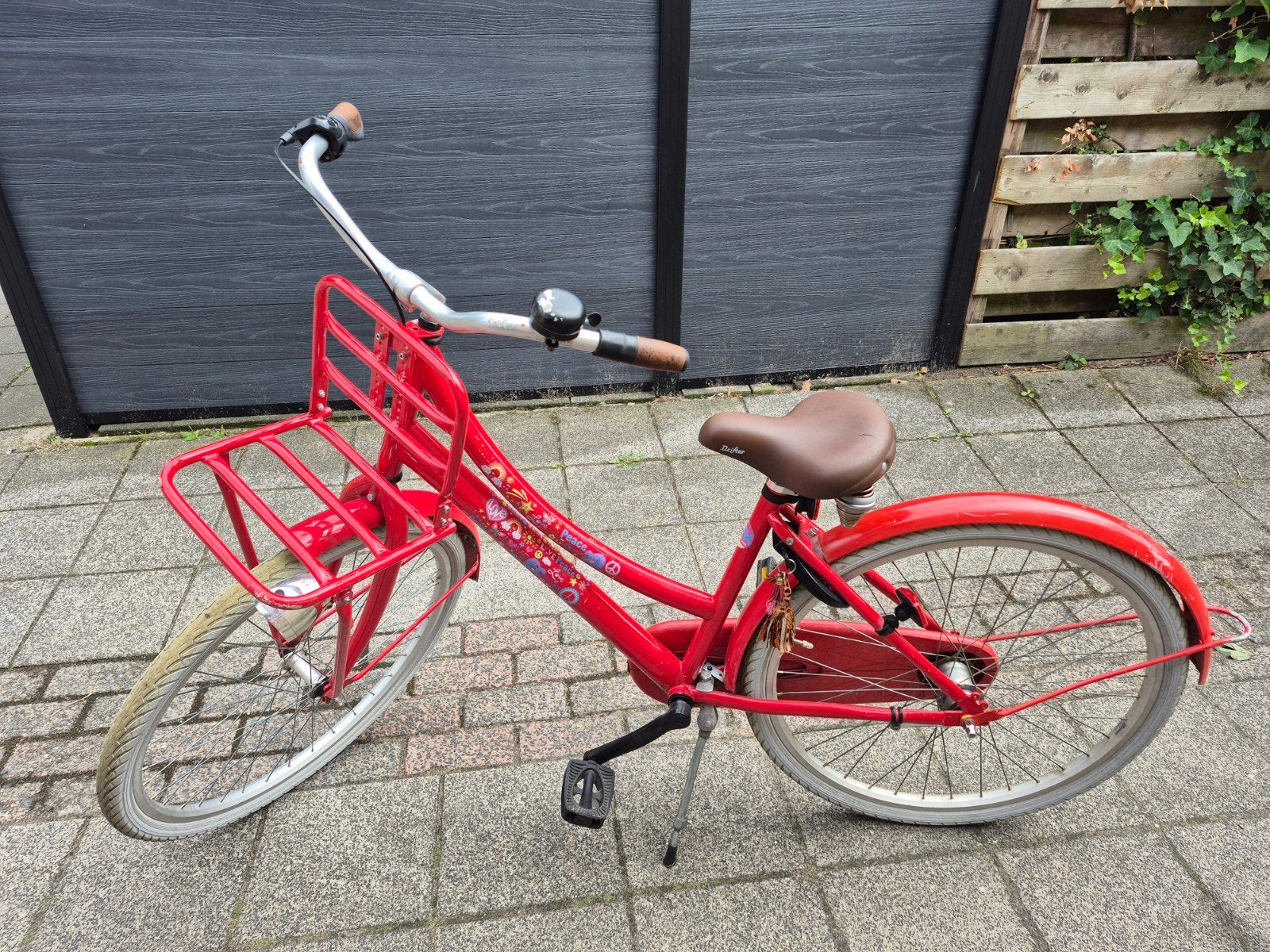 *opknapper* Rode meisjesfiets 26 inch, Terugtraprem, Gebruikt, Versnellingen, B.x.f.