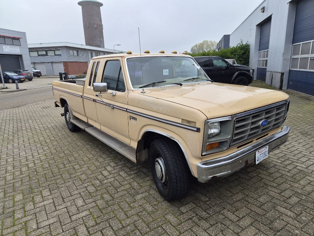 keiharde Big Block Ford F250 Bull Nose oldtimer, 9800 ex BTW, Auto's, 8 cilinders, Overige carrosserieën, F-250, Beige