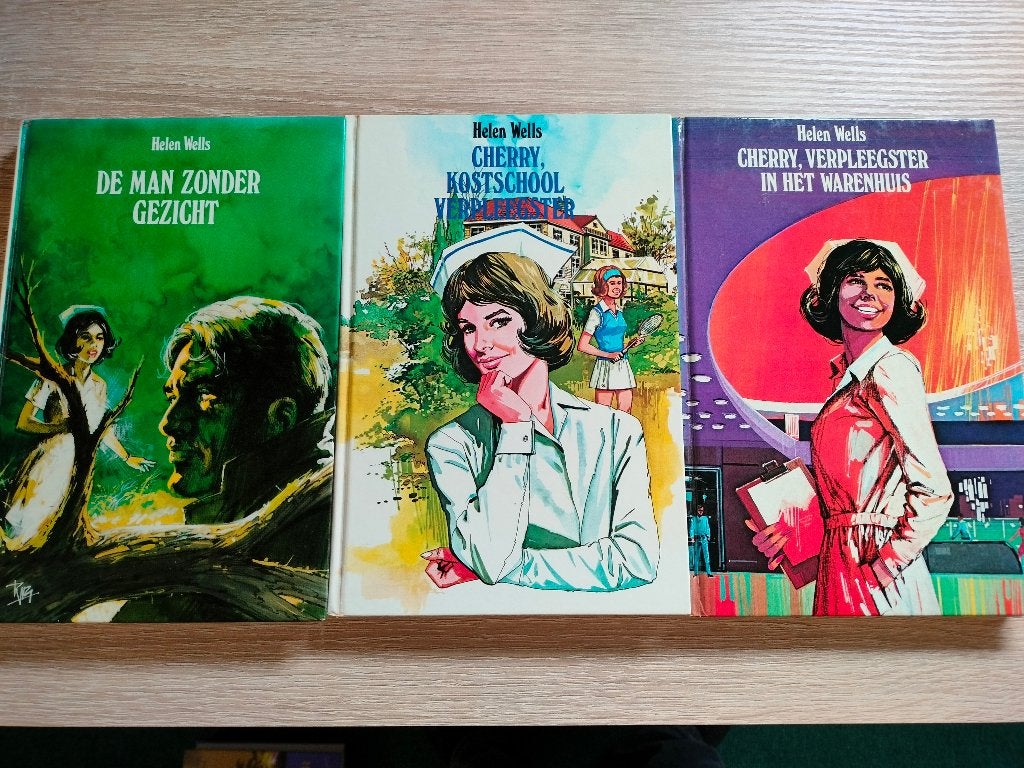3 Verpleegsterromans, Ophalen of Verzenden, Gelezen
