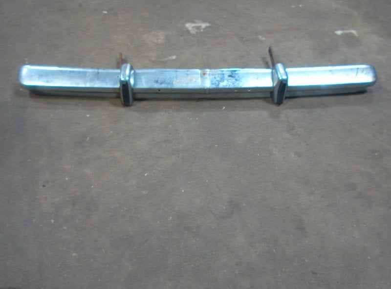 Bumper Voor Ford Taunus (1969-01/..), Gebruikt, Henry-Ford-Straße  1, Köln 50735, , Duitsland, Ford-Werke GmbH, Kunden@ford.com