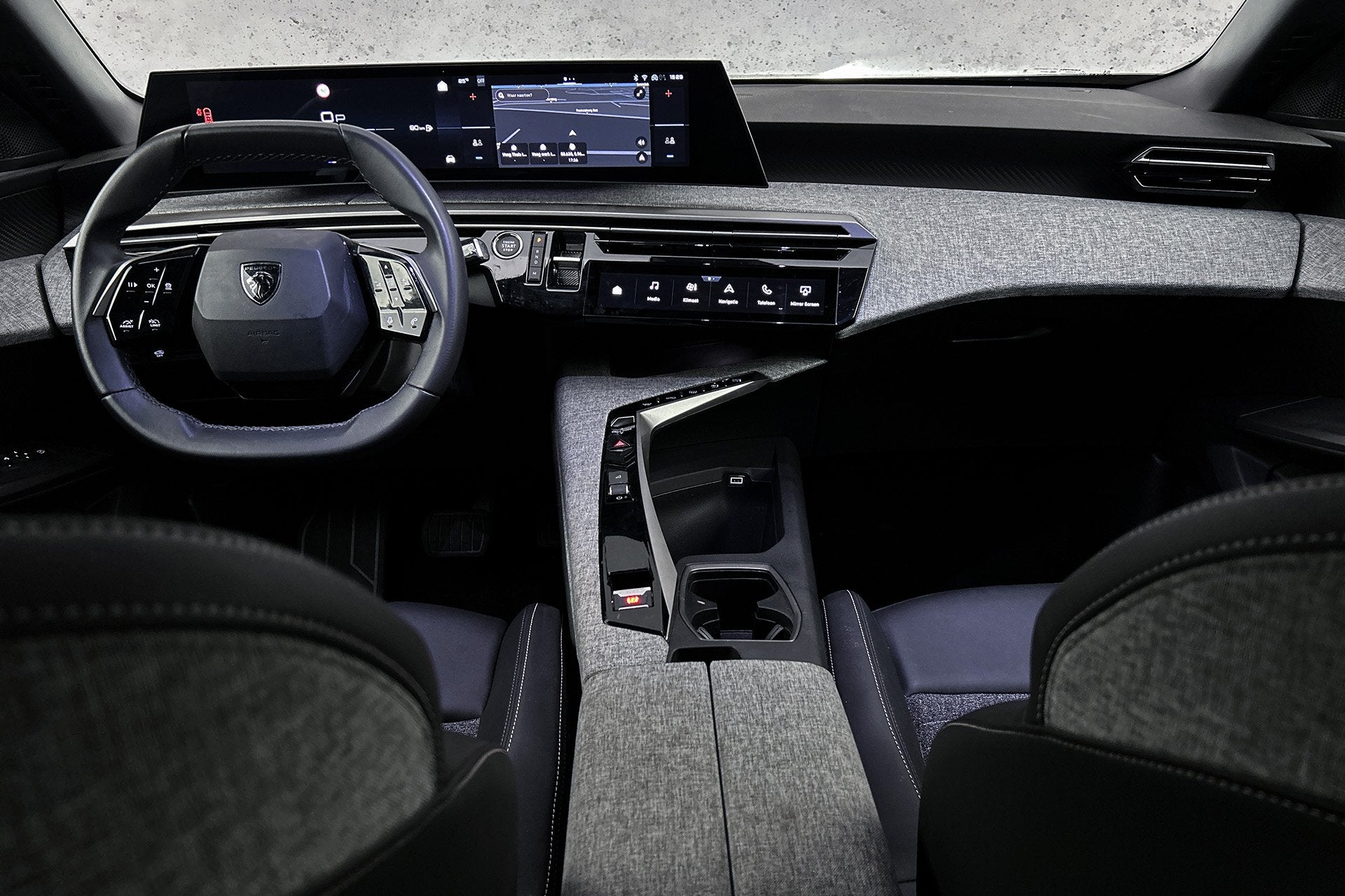 Peugeot 5008 1.2 Hybrid 145 Allure 7p | Camera | LED koplamp, 136 pk, Gebruikt, 1199 cc, Met garantie (alle)