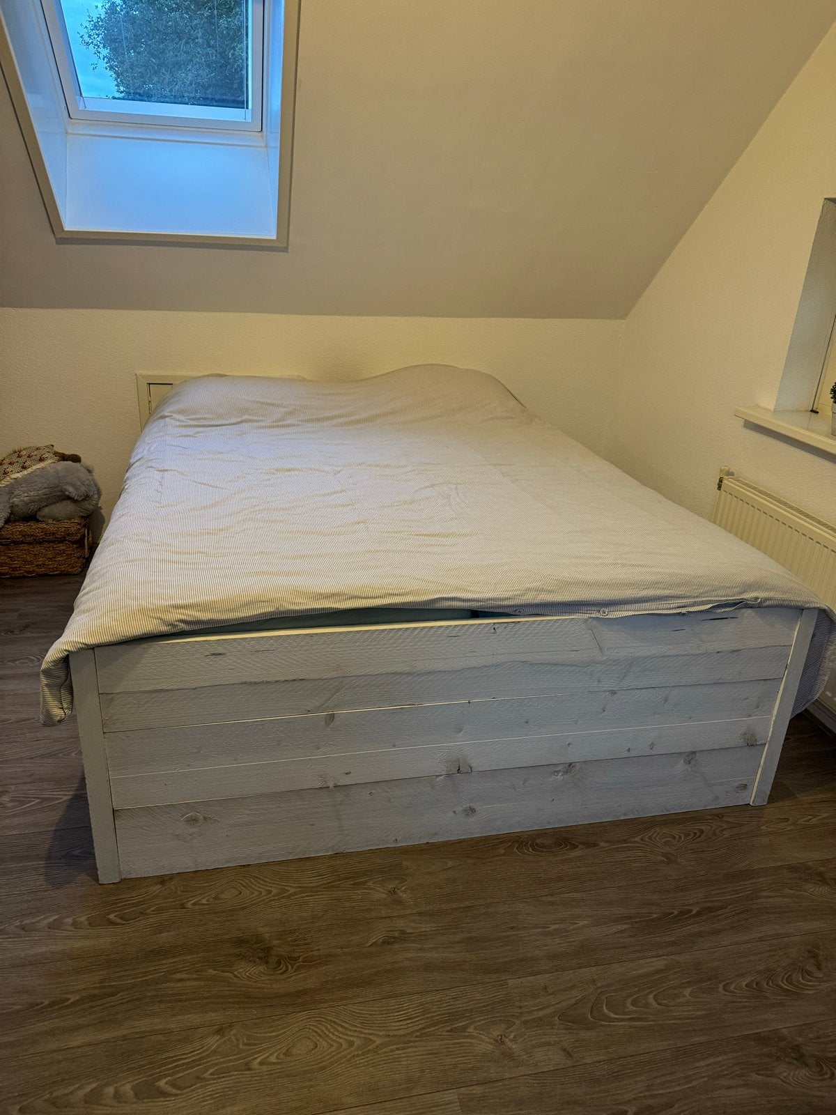 Tweepersoonsbed 180x200 met elektrische lattenbodem, Wit, Tweepersoons, Ophalen of Verzenden, 180 cm