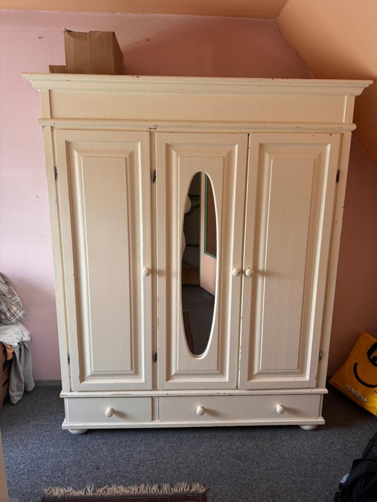 Mooie massief grenen kledingkast, 100 tot 150 cm, Antiek grenen kast bohemian, Zo goed als nieuw, 50 tot 75 cm