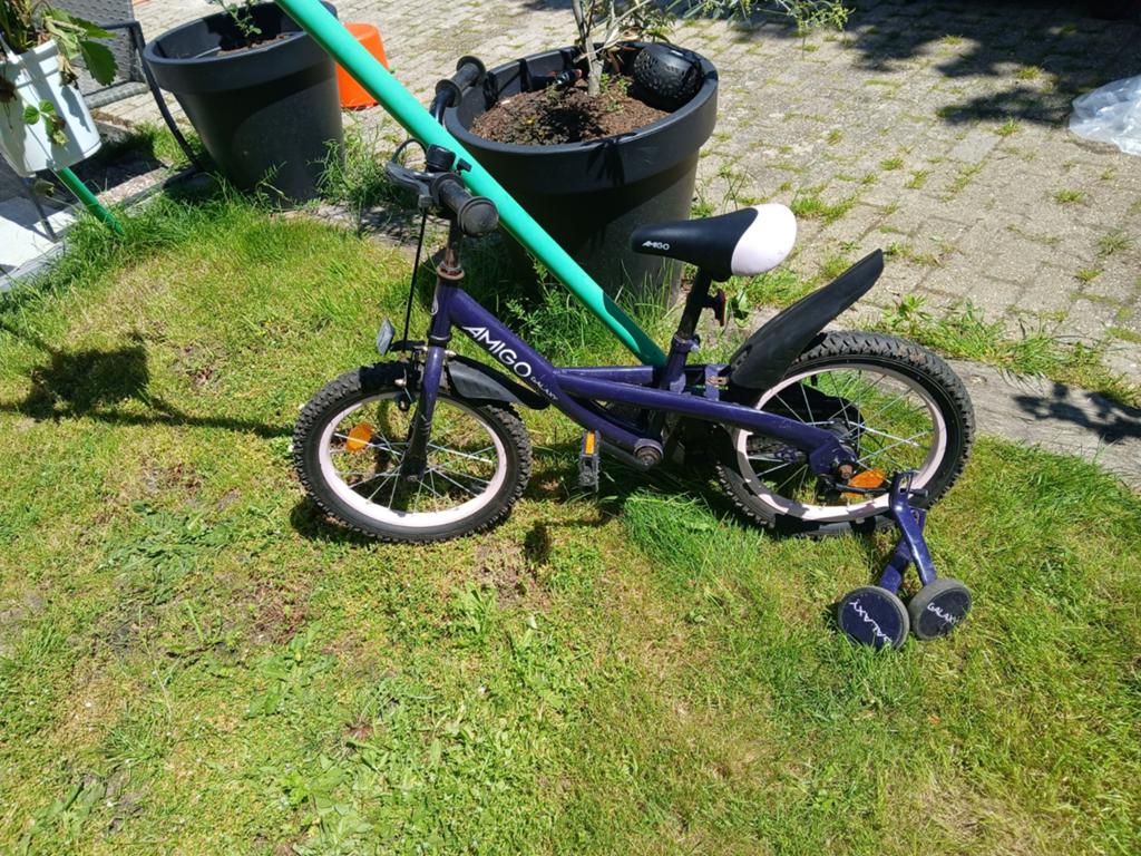 Amigo Galaxy Kinderfiets 16 inch met zijwieltjes, Fietsen en Brommers, Fietsen | Kinderfietsjes, Ophalen