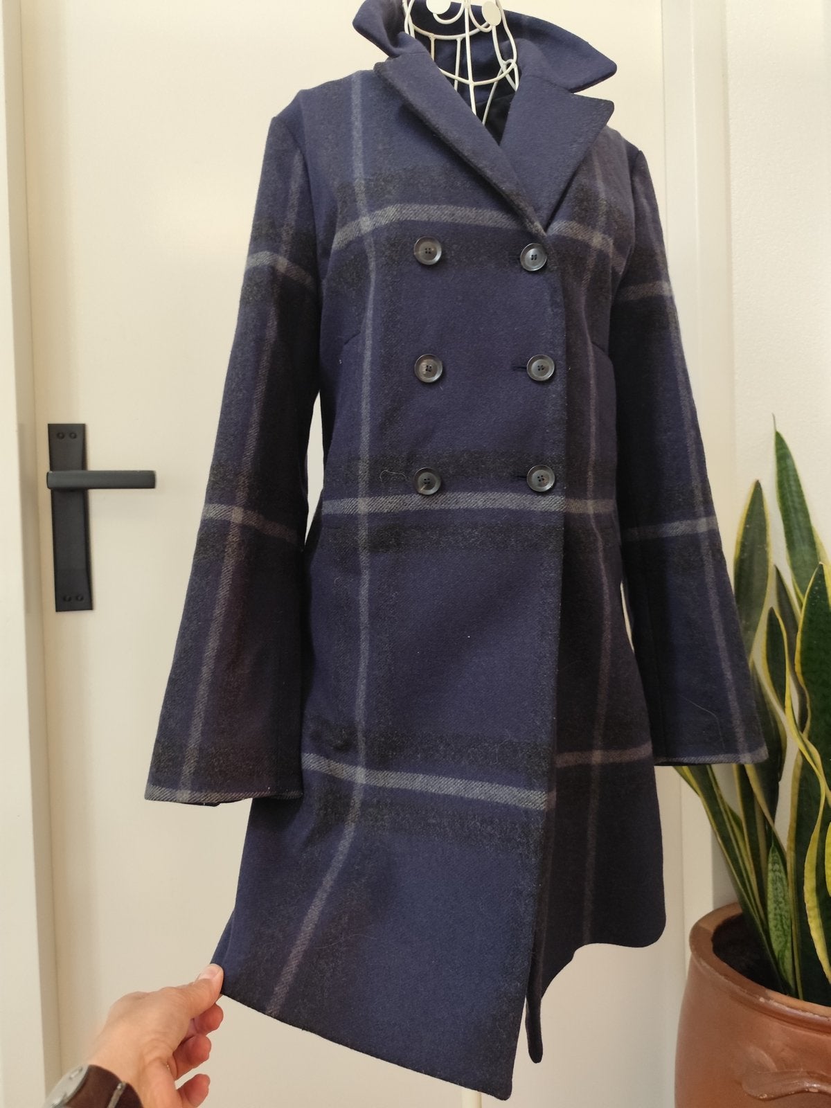 Mango Check Wool Blend Coat M zgan, Kleding | Dames, Jassen | Winter, Maat 38/40 (M), Mango, Blauw, Ophalen of Verzenden