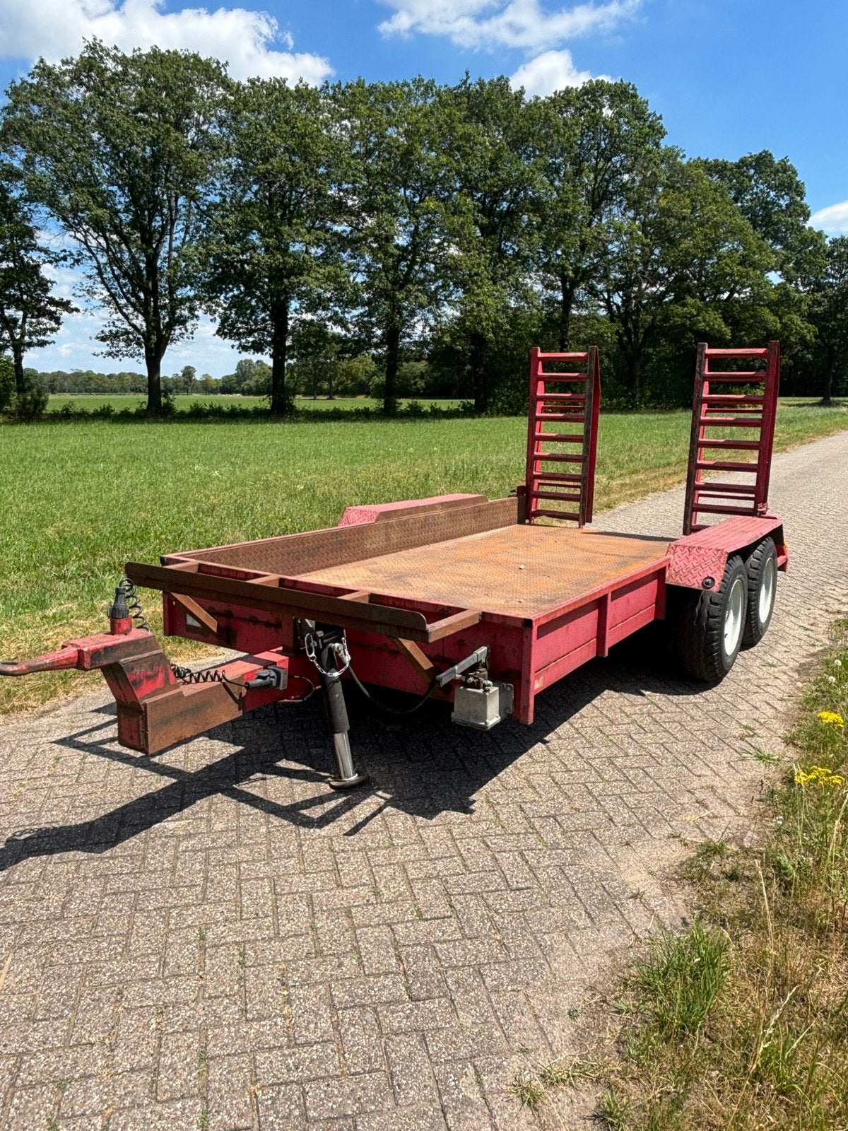 Oprijwagen machine transporter. Dieplader, Ophalen, Overige, Transport