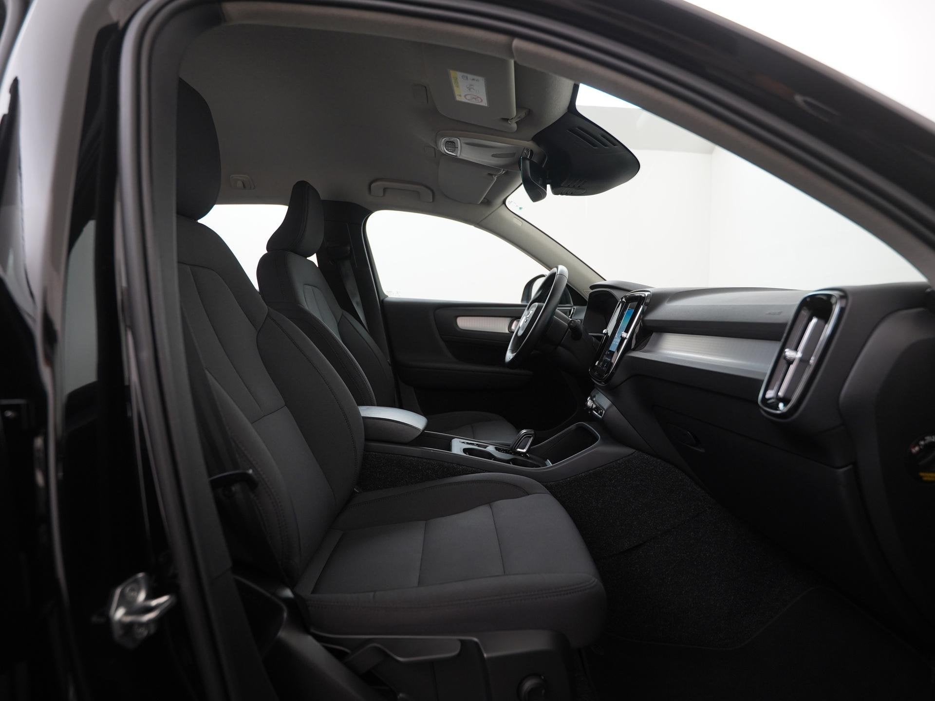 Volvo XC40 T5 Recharge Inscription Expr | Camera | Navigatie, Auto's, Stof, Euro 6, 1712 kg, Zwart