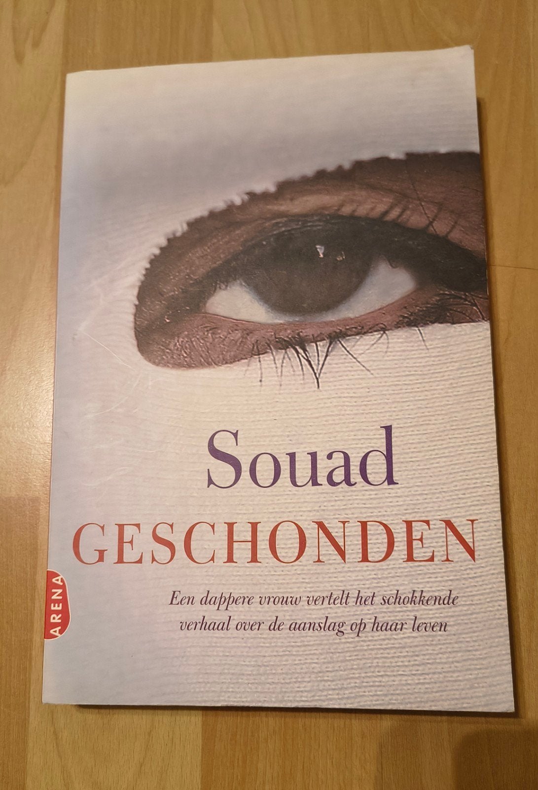 Geschonden - Souad (Paperback), Ophalen of Verzenden, Gelezen, Souad, Wereld overig