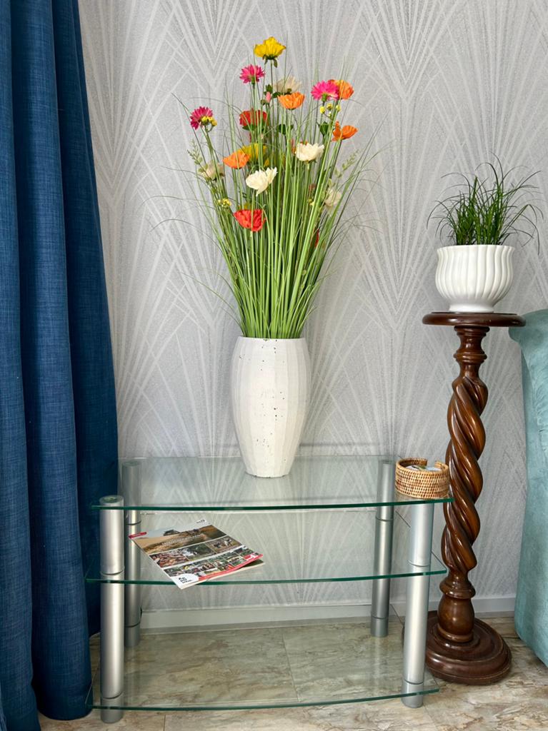 Glazen stereo-TV-meubel tafel, gehard glas, aluminium poten, Ophalen, Minder dan 50 cm, 50 tot 100 cm, 50 tot 75 cm