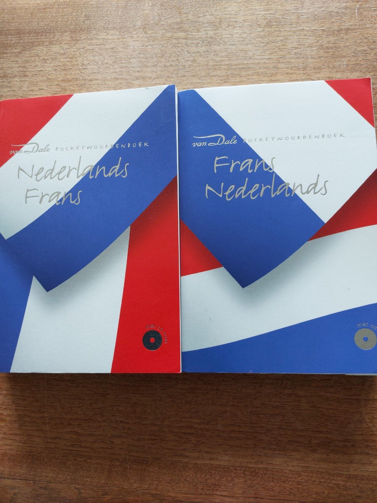 Van Dale Pocketwoordenboek Nederlands-Frans  Frans-Nederland, Van Dale, Nederlands, Ophalen of Verzenden, Zo goed als nieuw