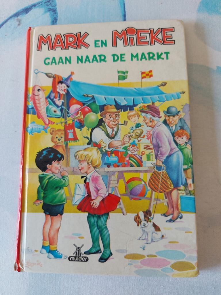 Mark en Mieke gaan naar de markt - Els Stam (vintage), Boeken, Gelezen, Fictie algemeen, Ophalen of Verzenden, Voorleesboek