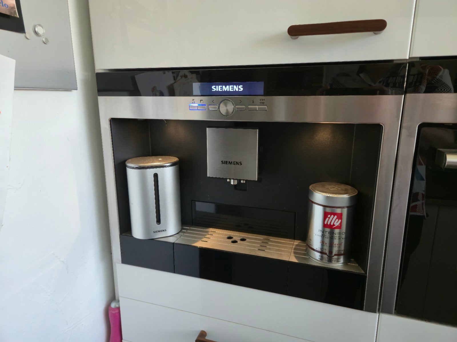 Siemens inbouw koffiemachine met bonenreservoir, Witgoed en Apparatuur, Koffiezetapparaten, Ophalen, Afneembaar waterreservoir