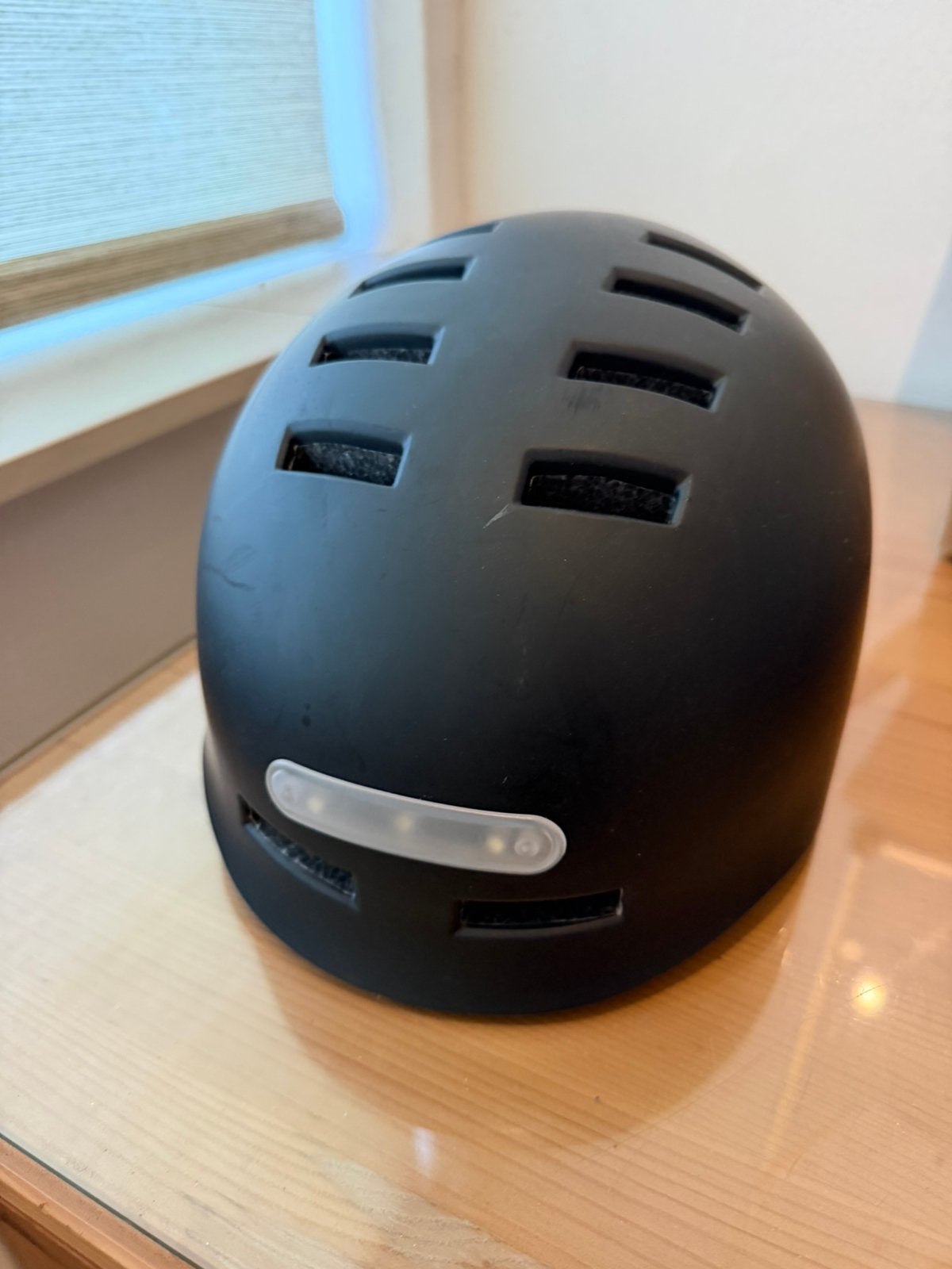 Fiets- skate helm met verlichting, Ophalen of Verzenden, Zo goed als nieuw, L, Heer of Dame