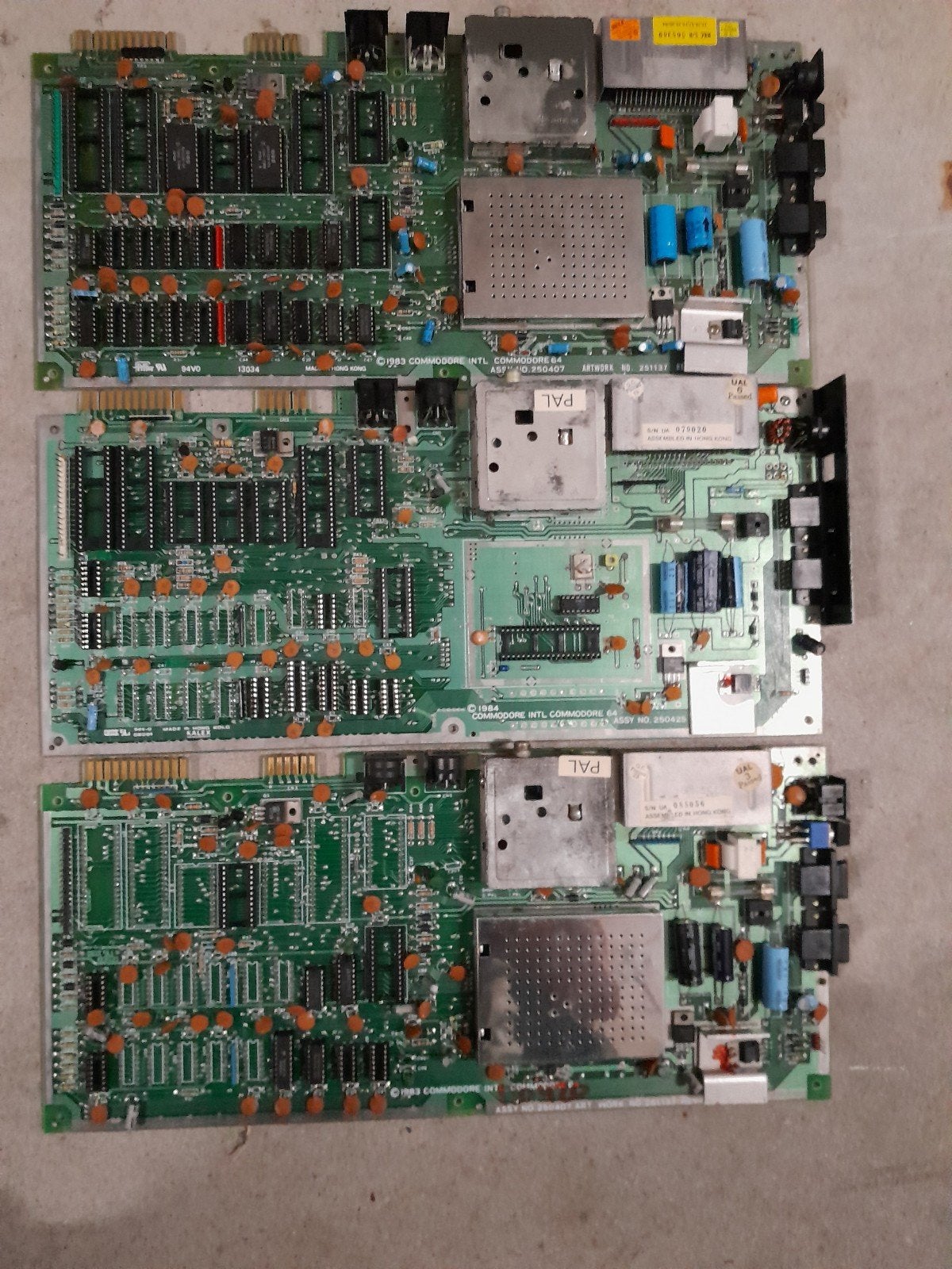3x weinig van over commodore 64, Ophalen of Verzenden