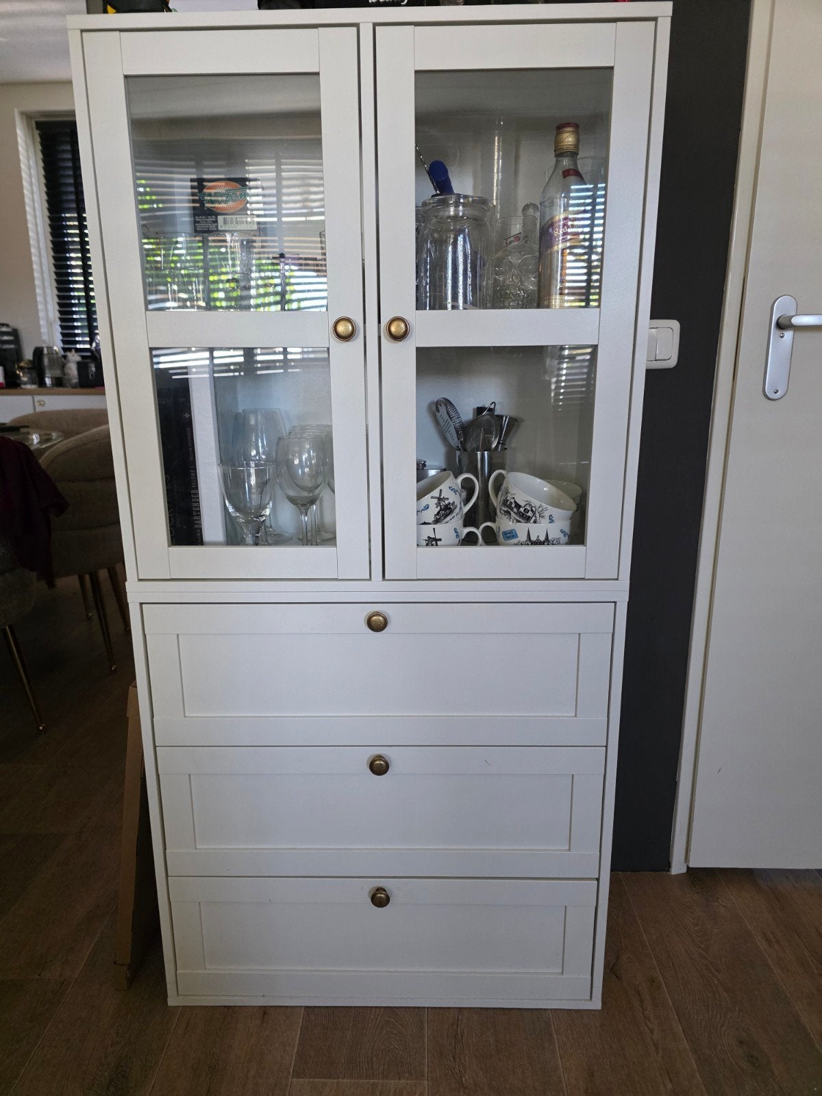 leuke kast, Huis en Inrichting, Kasten | Vitrinekasten, Ophalen, Met deur(en), 100 tot 150 cm, 50 tot 100 cm